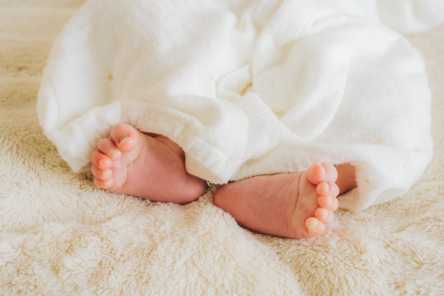 子供と父親との法律上の親子関係が発生するルール