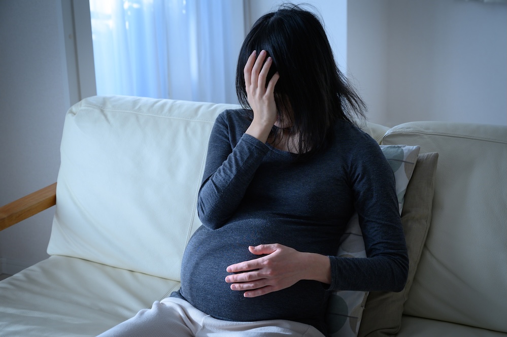 妊娠中に離婚したい場合の親権・戸籍・養育費を解説｜2024民法改正対応