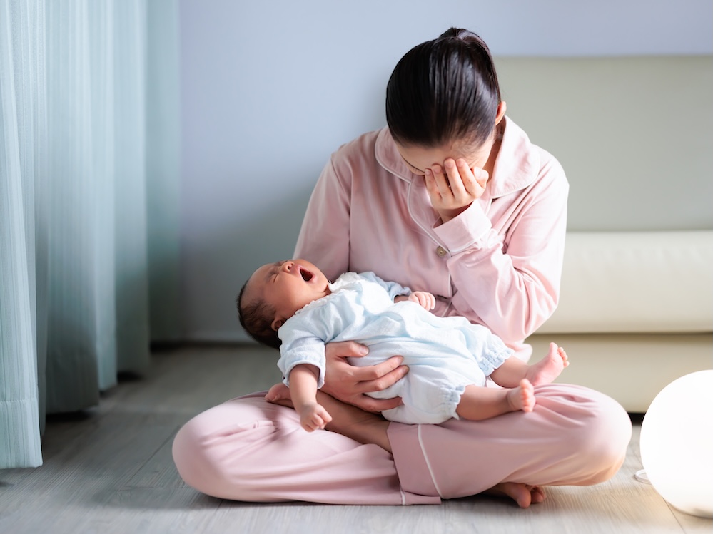 産後クライシスの原因・乗り越え方と離婚を決意した場合に考えるべきこと