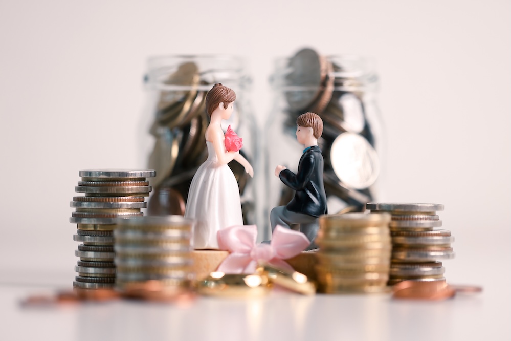 婚約破棄とは？慰謝料請求の可否や相場金額・証拠について弁護士が解説