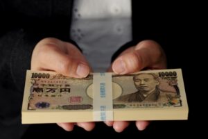 婚外恋愛のリスク①配偶者からの離婚・慰謝料請求