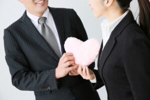 「婚外恋愛」とは？
