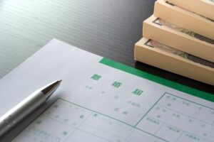 実は離婚が成立していた方が裁判所の認める慰謝料金額は減少する！？