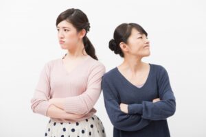嫁姑問題の渦中に夫は誰の味方をするか
