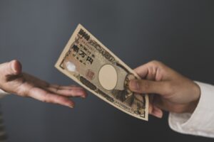 浪費・借金を繰り返す夫(妻)との離婚問題でお悩みの場合