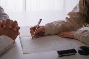 .同居生活をしている不倫相手が離婚しなければ結婚できない？