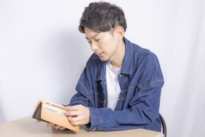 経済的DVを行う加害者の心理別の対処法 - 自身の欲望を優先するタイプである場合